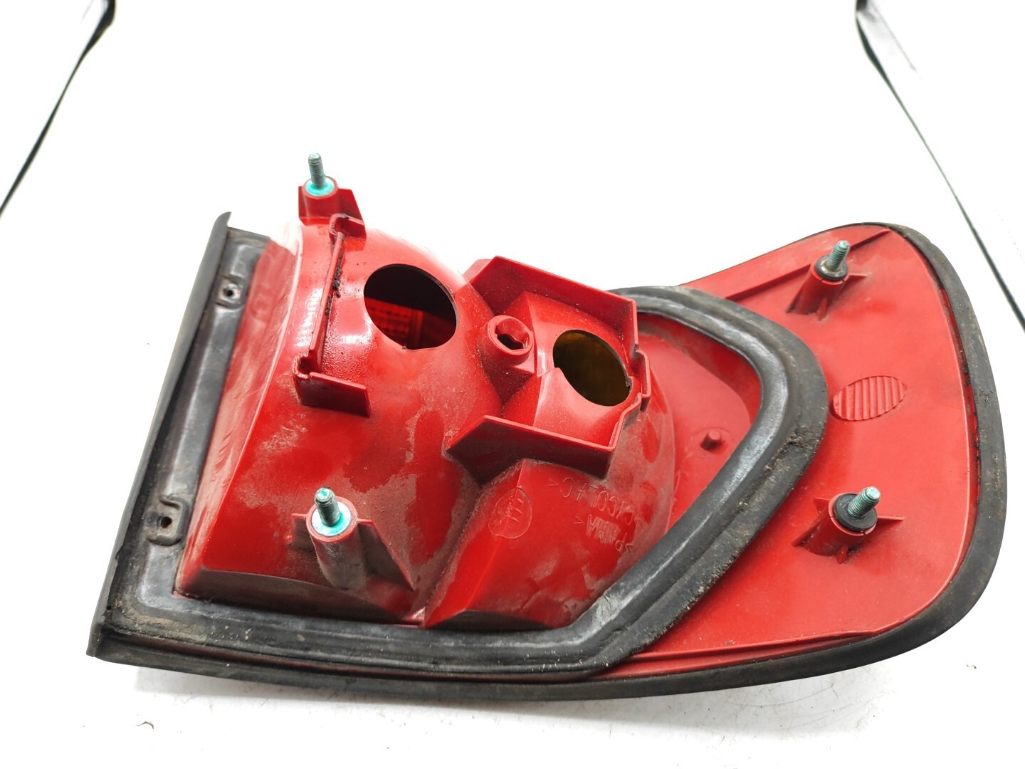 Original Audi 80 Right Body Rear Light 4D0945096 Dev133690 for 
