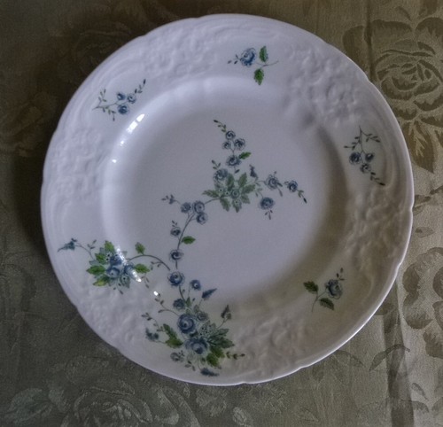 Pretty Vintage Coalport England Luncheon / Salad Plate *Blue Roses ...