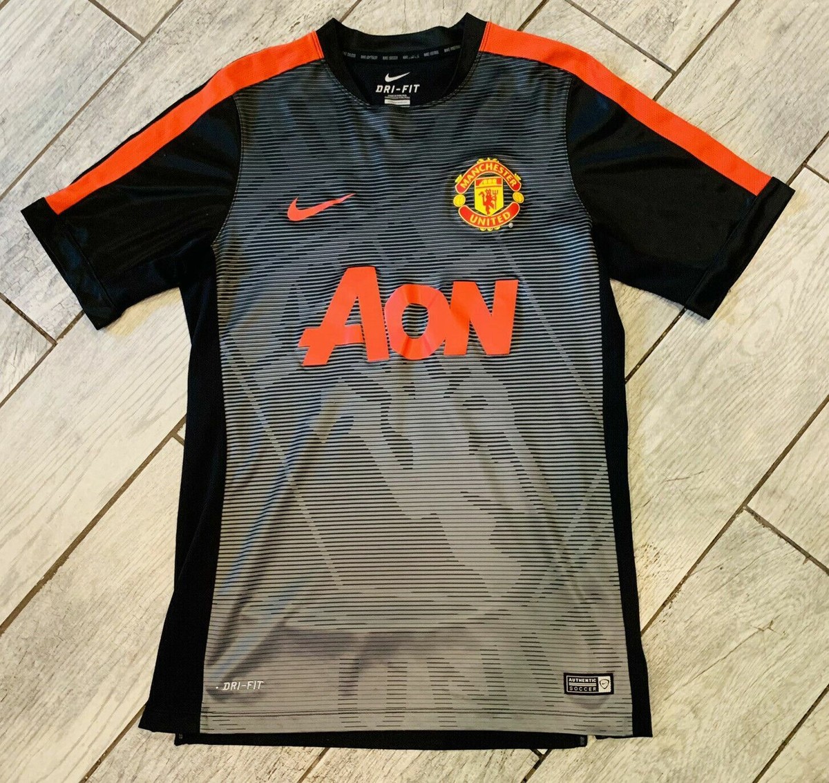 Manchester United AON Nike Dri-Fit Soccer Jersey Training Manchester United AON Nike Dri-Fit Soccer Jersey Training