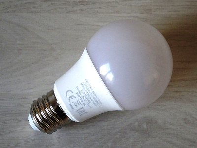 6 x Philips LED Lampe Glühlampe Leuchtmittel 8 W = 60 W  / E27  Warmweiß 2700K