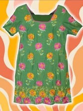 WOW! Vintage Floral Embroidered Green Dress Gorgeous Unique Flower Power EUC 👀!