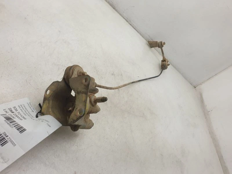 1989 TOYOTA 4RUNNER SR5 3.0L 4WD MT BRAKE PROPORTIONING VALVE  - Image 4 of 4