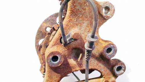 Mercedes-Benz C-CLASS 2002 Steering knuckle - FRONT RIGHT a2035400 #2602341-07