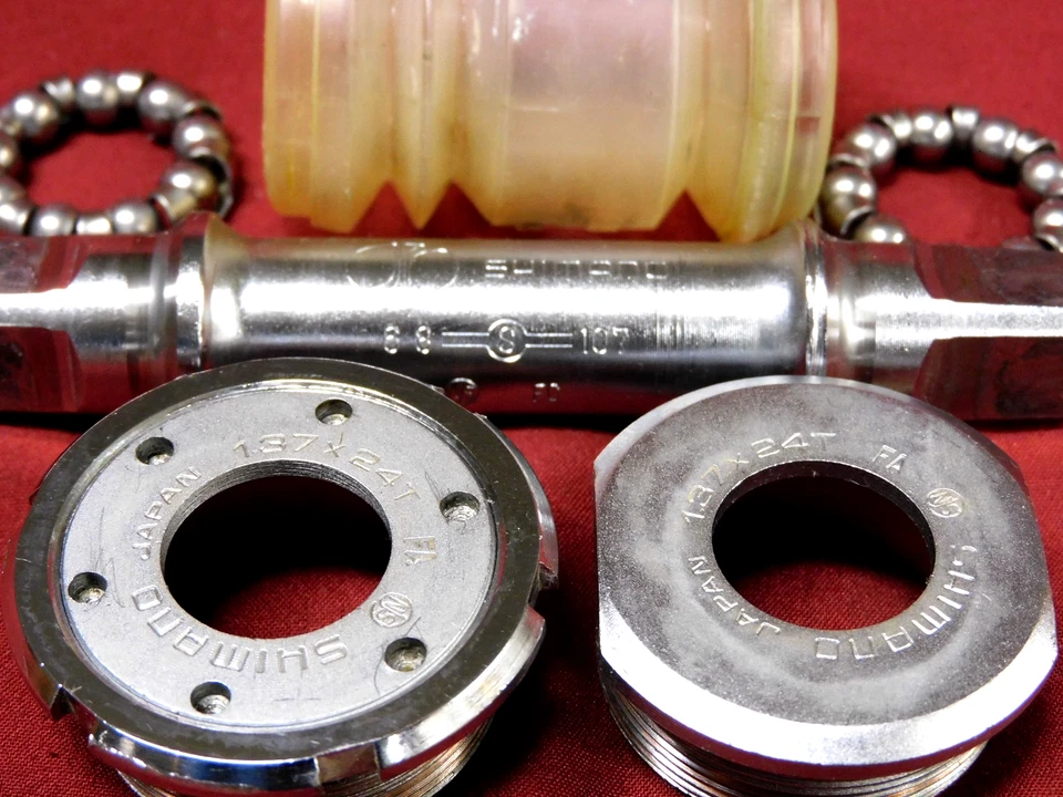 XLNT 1981 Shimano Dura-Ace EX BB-7200 1.37" x 24 English NJS 68-W Spindle 107 mm - Image 2 of 4