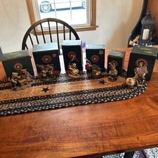 Lot of 6  Boyd  s Bears Resin Bears in boxes