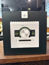 Universal Audio Apollo Twin X DUO Gen 2 Thunderbolt Audio Interface Essentials+