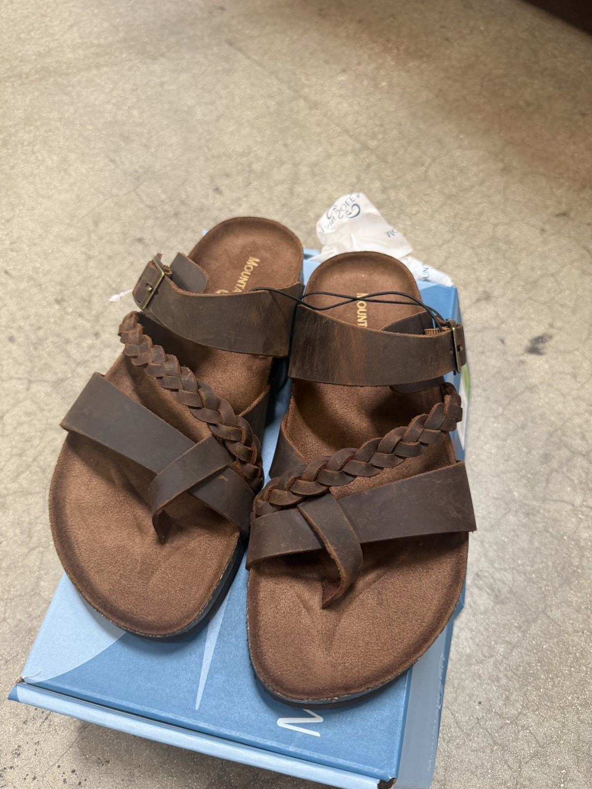Mountain Sole Brown Leather Strappy Braided Buckle Women's Sandals Size 7.5