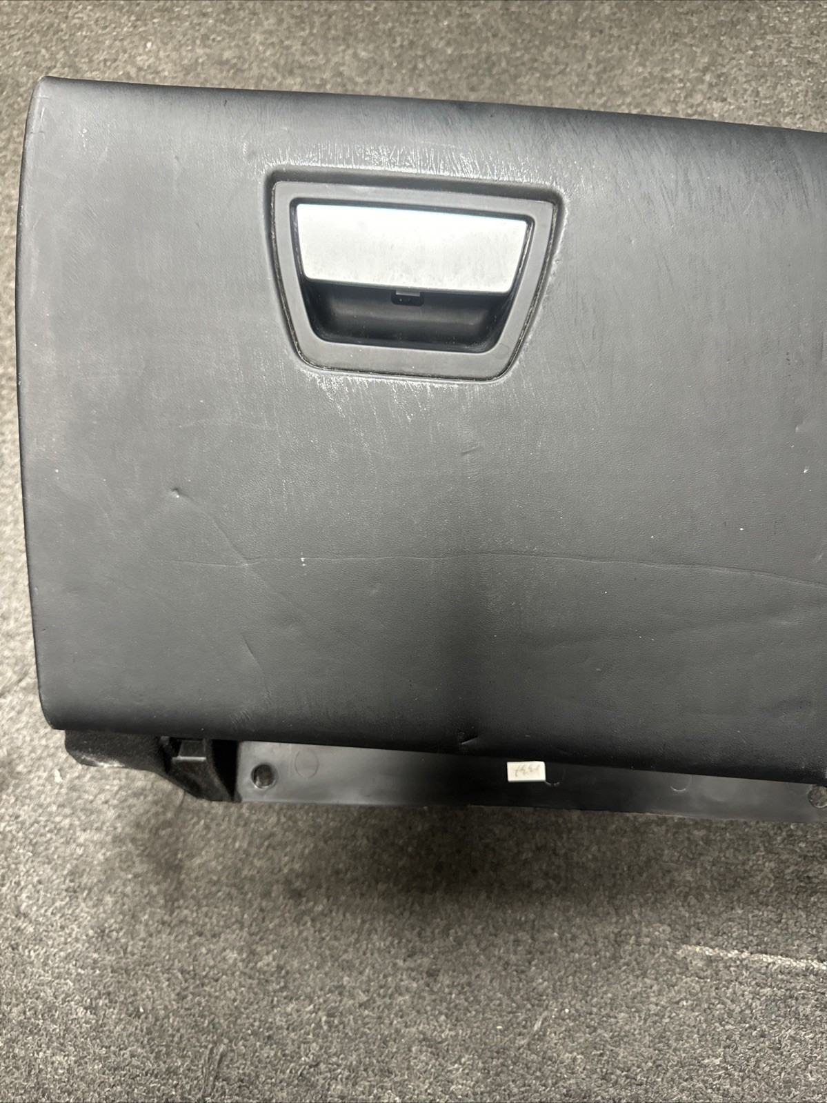 2014-2021 MASERATI GHIBLI SQ4 DASH BOARD GLOVE BOX STORAGE COMPARTMENT (P) BLACK