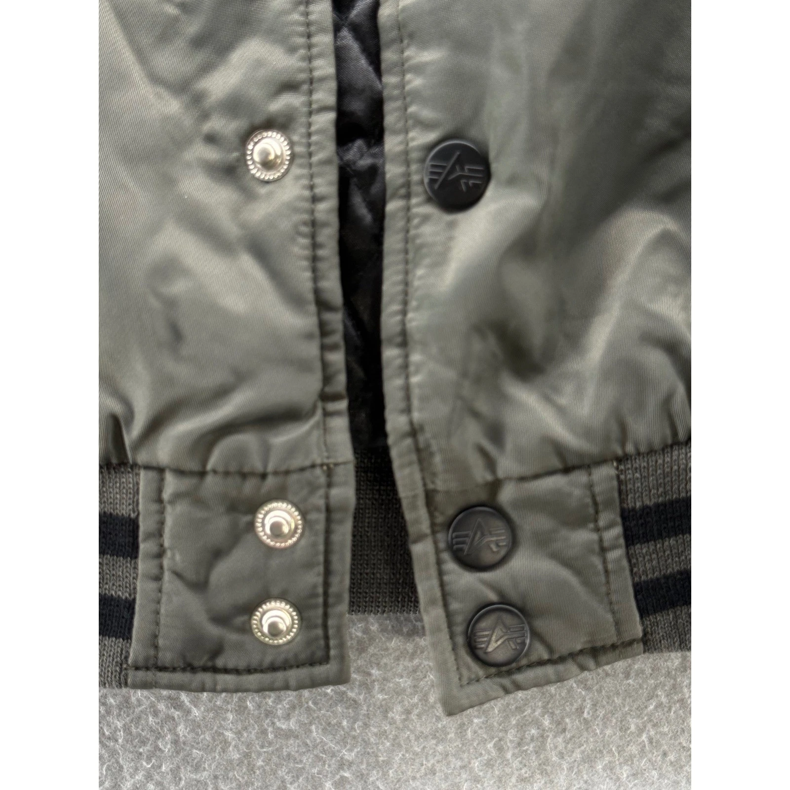 Alpha Industries Mens Medium Sage Green Black Bomber Varsity Jacket Quilted image 8
