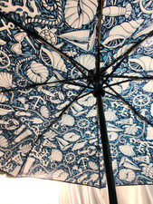 Vera Bradley's UMBRELLA in SHORE ENOUGH Pattern, Auto Open/Close, Sealife, NWT