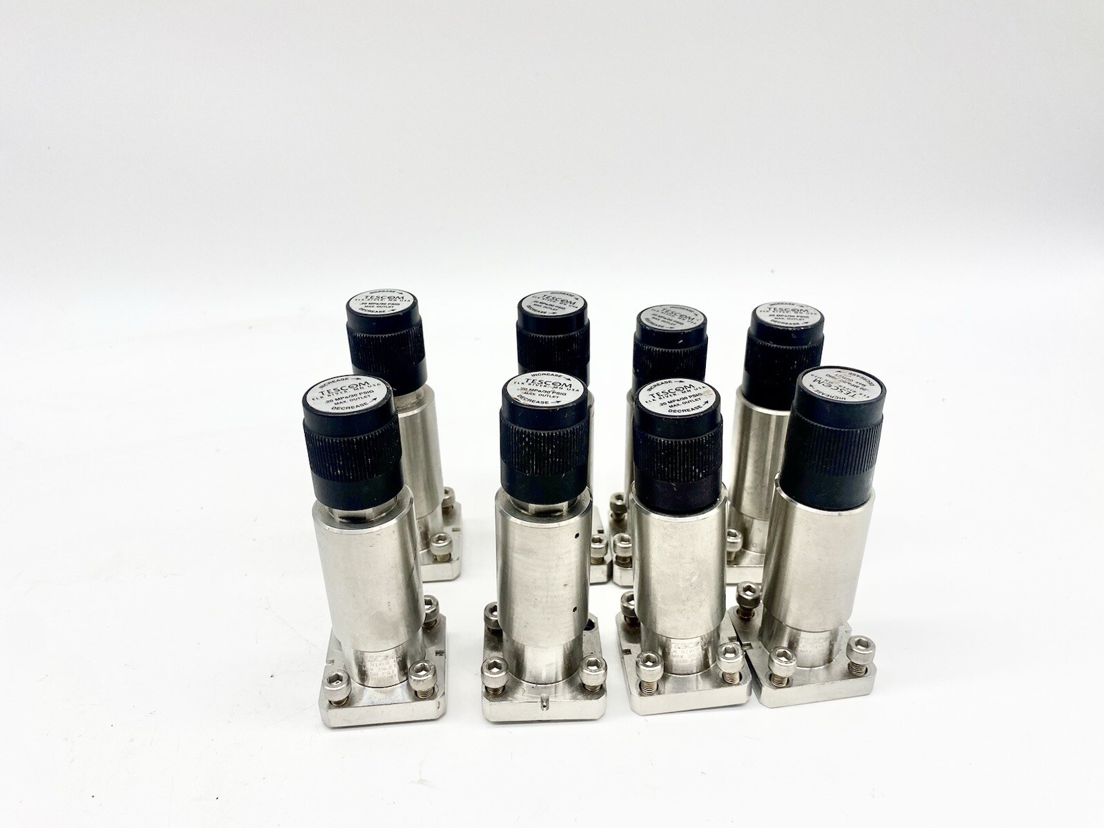 lot-of-4-tescom-manual-pr-reg-high-purity-20-mpa-30-psig-12-1a11igs2w1