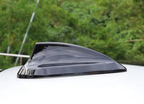 Antena de aleta de tiburón ABS apta para BMW Serie 5 2017-23 cubierta embellecedor negro brillante Foto 4 de 4