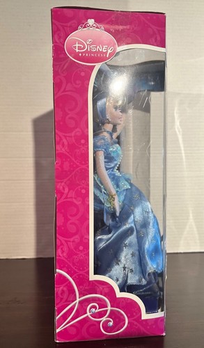 Disney Princess bambola porcellana ottone chiave ricordi Cenerentola celeste nuova con scatola - Foto 4 di 6