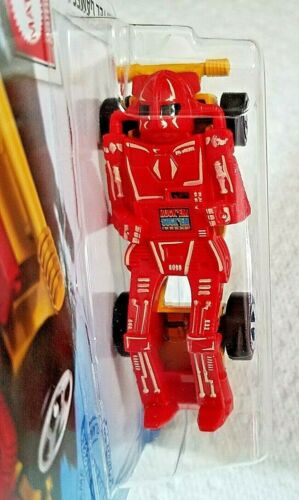Hot Wheels 2021 Mattel Games 3/5 ZOMBOT Rock Em Sock Em Robots Red Toy 46/250 - Picture 2 of 12