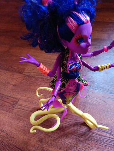 Monster High Great Scarrier Reef Down Under Ghouls Kala Mer'ri Doll Ocean 2014 - Picture 4 of 8