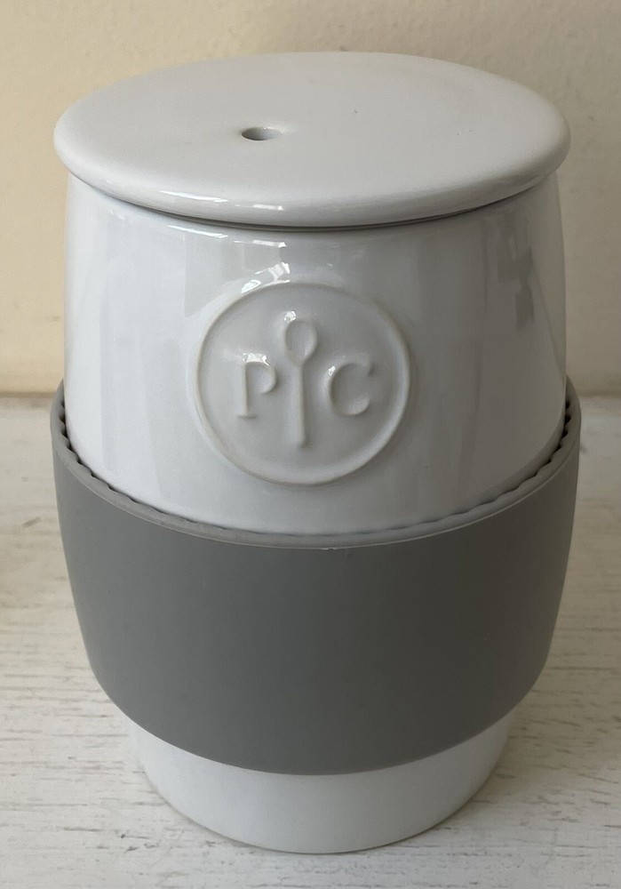 Pampered Chef Microwave Egg Cooker Perfect for Quick Breakfasts