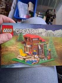 Lego Creator 3 in 1: Lakeside Lodge 31048  and other Lego. not sure if Complete 