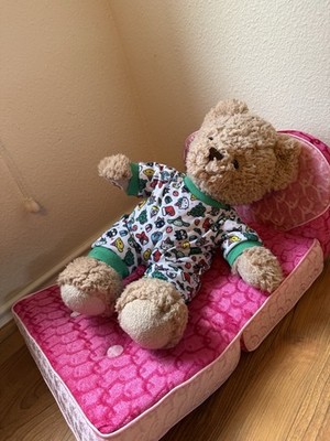 Build-A-Bear Workshop Beige Plush Bear w/ Hello Kitty PJs & Fold Out Couch 2011