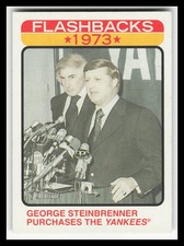 2022 Topps Heritage News Flashbacks #NF11 George Steinbrenner Purchases Yankees