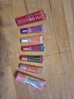 Essence Juicy Bomb Say It with JUICY Limited Edition