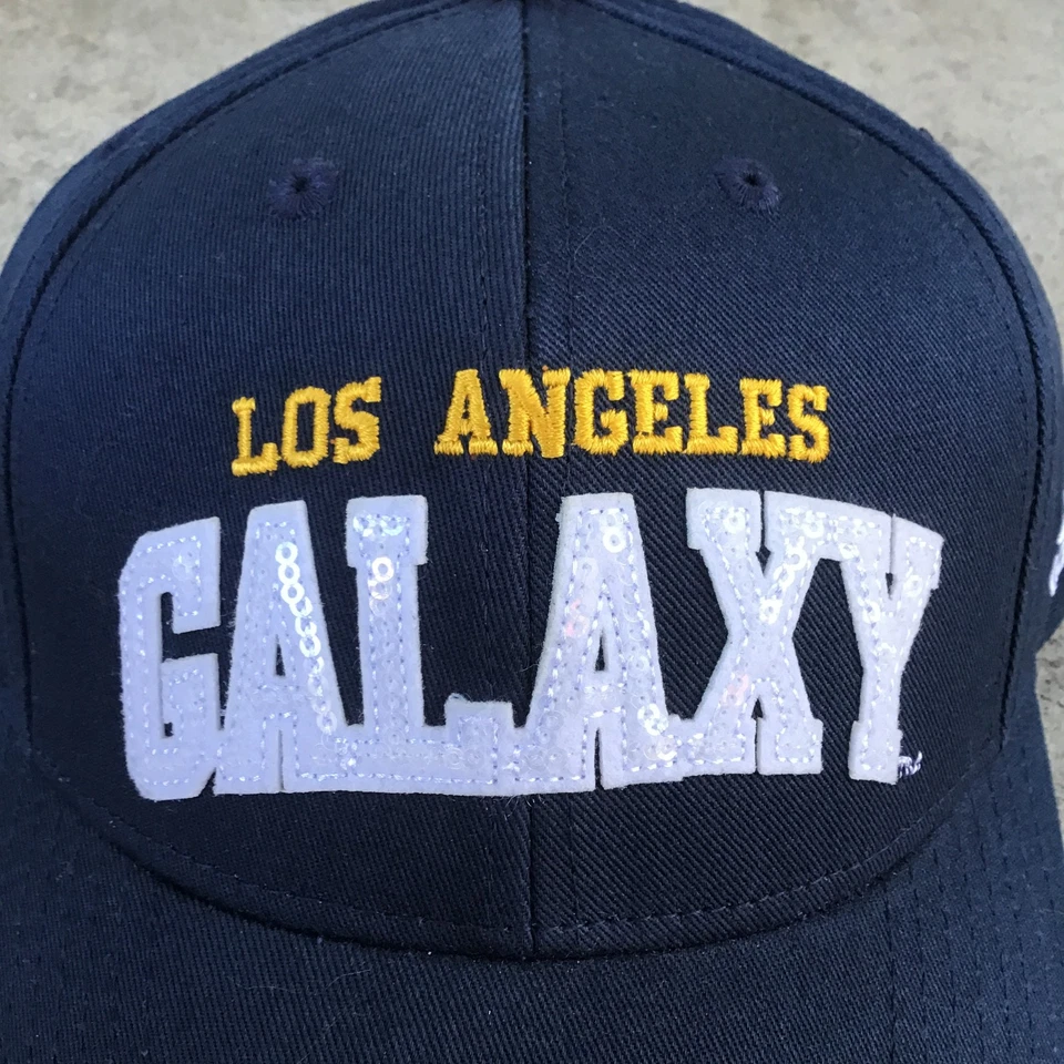 NUEVO CON ETIQUETAS LA Los Angeles Galaxy Gorra Snapback Adidas MLS 2014 Lentejuelas Mujeres Azul Foto 2 de 4
