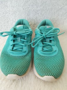 size 3 nike trainers