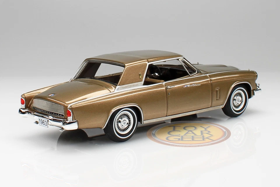 Studebaker Gran Turismo Hawk 1963 - Champagne Gold Metallic 1:43 GLM GLM 165101 Foto 2 de 2