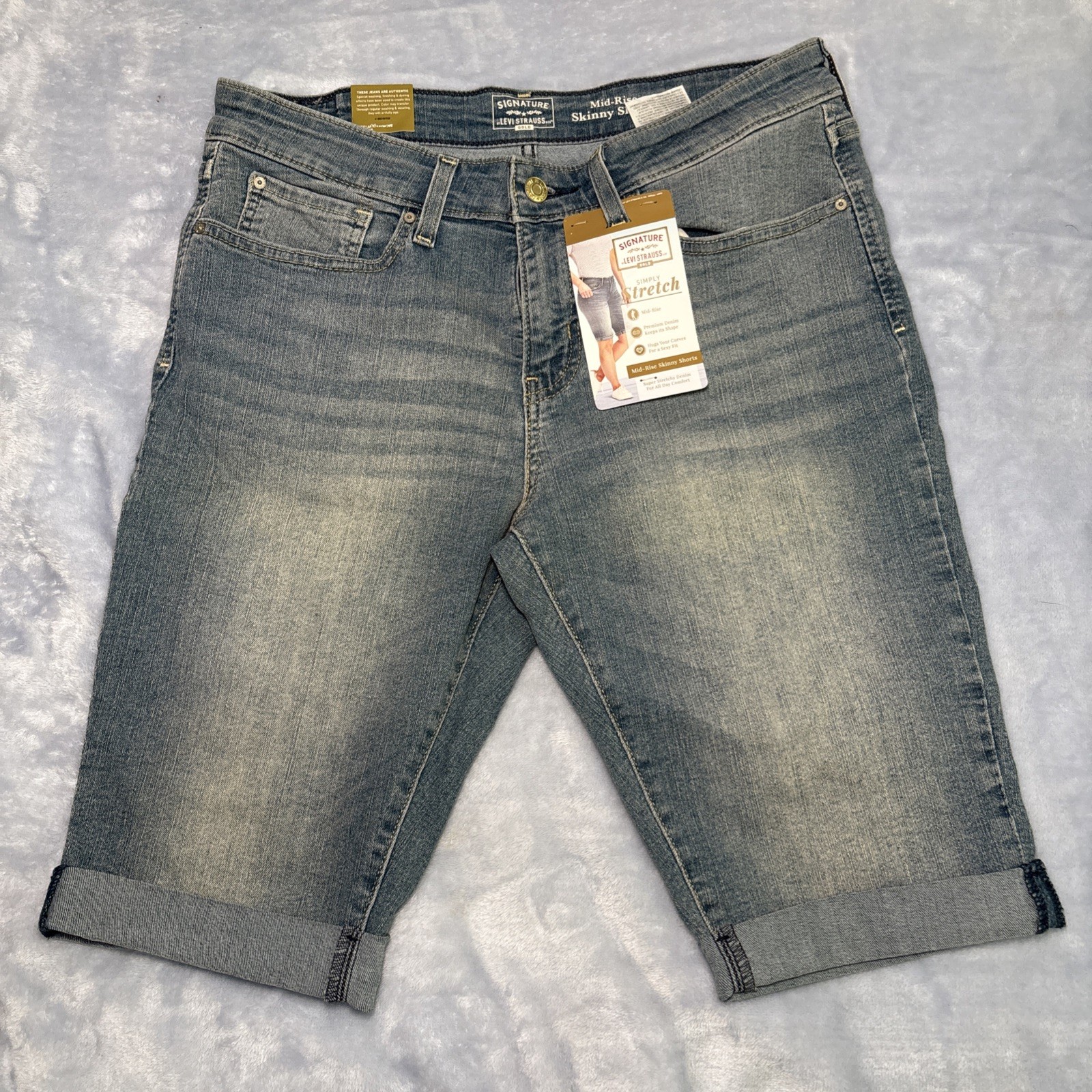 Levi's Women's Simply Stretch Mid Rise Skinny Shorts Size 12