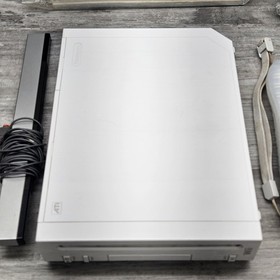 Nintendo Wii White Home Console Controllers Sensor Bar Game Lot (7) Tested Works