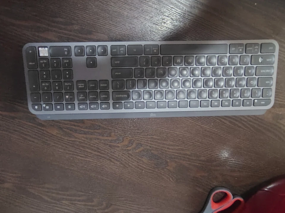 Logitech MX Keys S for Mac, Wireless Keyboard - Image 2 of 4