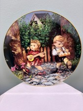MJ Hummel Little Companions Private Parade Plate M7394 1990 Danbury Mint