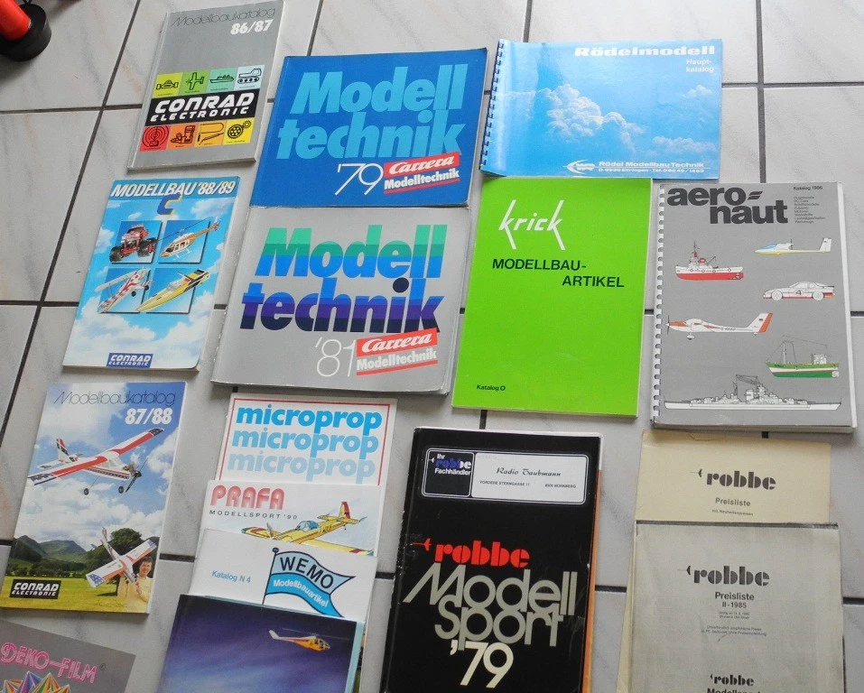 Lotto vari cataloghi modellismo listini prezzi e novità vedi foto - Immagine 2 di 4