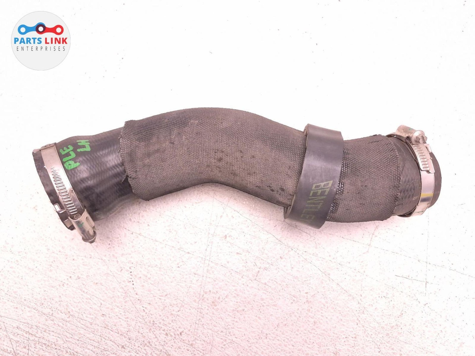 2016-20 BENTLEY BENTAYGA LEFT INTERCOOLER PRESSURE HOSE PIPE LINE 4.0L 6.0L 636