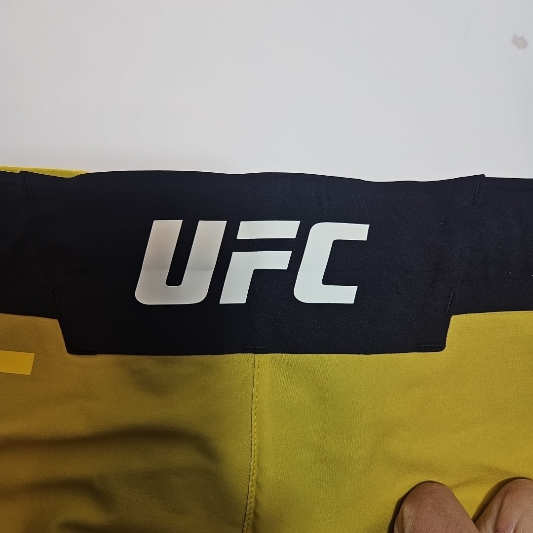Men's Reebok Authentic UFC Octagon Trunk Short Yellow Medium 32" New With Tags
