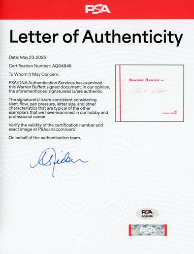 Warren Buffett ~ Signed Berkshire Hathaway Annual Report Autographed ~ PSA DNA - Picture 9 of 9