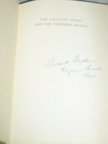 1st hb 1957 signed The Aqualung Twins & Vanishing People by Frederick Falkner - Picture 2 of 8