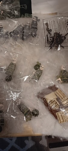 WW2 Toy Soldier Figures American vs German Army Battle Playset 50 pcs - Picture 7 of 19