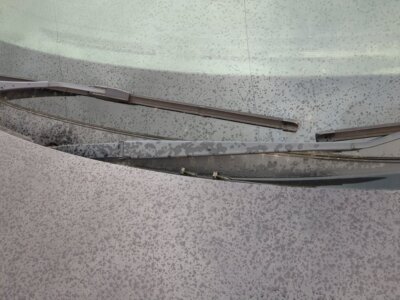 NISSAN QASHQAI 2013-2019 PASSENGER SIDE FRONT WIPER ARM