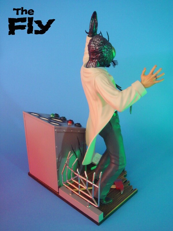 THE FLY プラモデル1/8スケール　モナークモデル ASTRO ZOMBIES | パッケージ傷み特価 モナークモデル 1/8