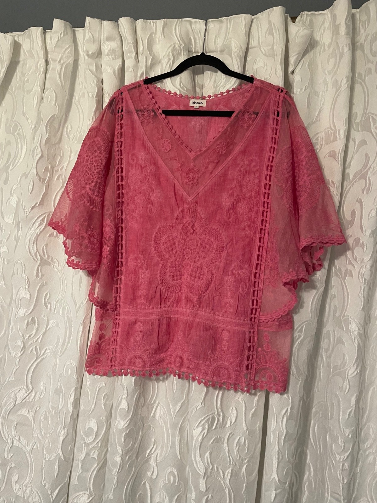kindred embroidered boho top M pink with sheer/lace butterfly sleeves, beautiful