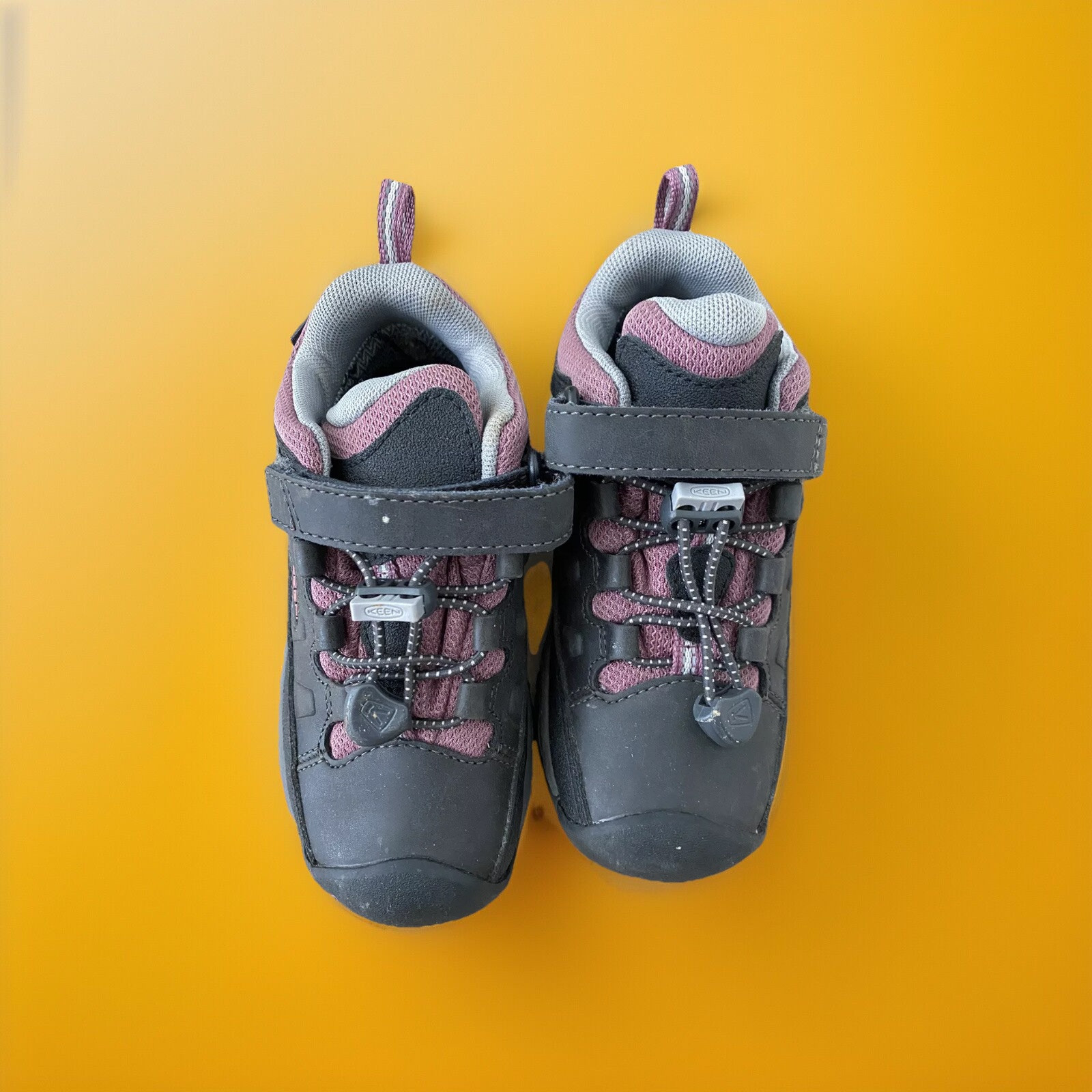 Stivali da trekking KEEN bambini Targhee impermeabili viola antracite taglia 10 vendita al dettaglio $90