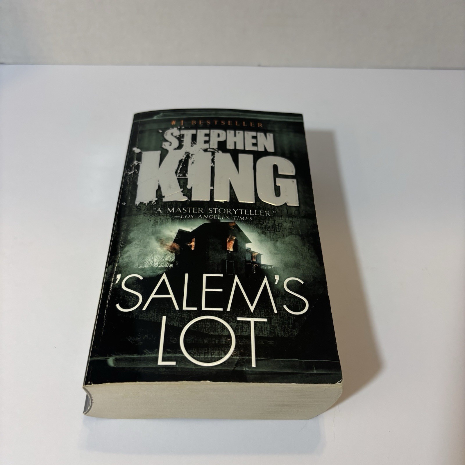 Stephen King Paperback Book Salem’s Lot.