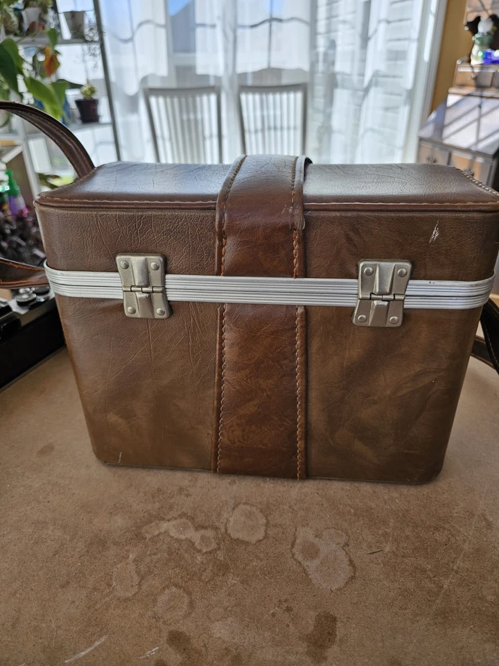 Vintage Leather Carrying Case Bag with Strap For Camera and Lenses - Brown - Image 4 of 4