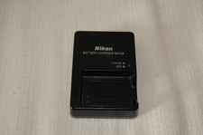Nikon MH-24 Quick Battery Charger