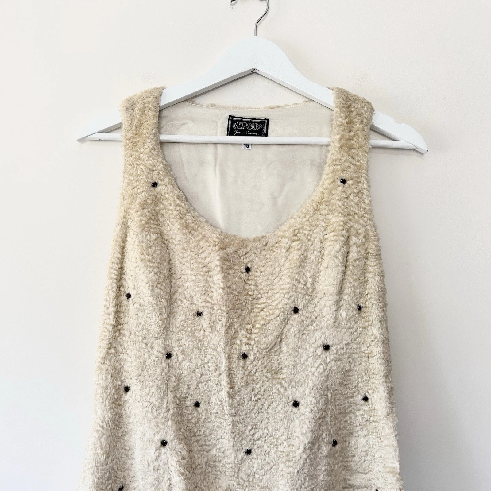 Abito Versus Gianni Versace Y2K adatto UK 8 pelliccia sintetica crema strass anni 90