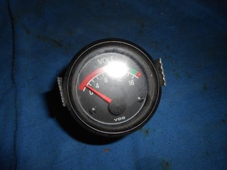 VDO Voltmeter für VW und Audi