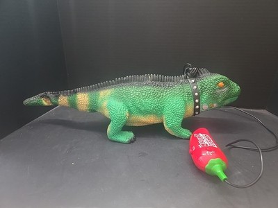 Chuck The Walking Talking Lizard. *** DOES NOT WALK BUT CAN TALK