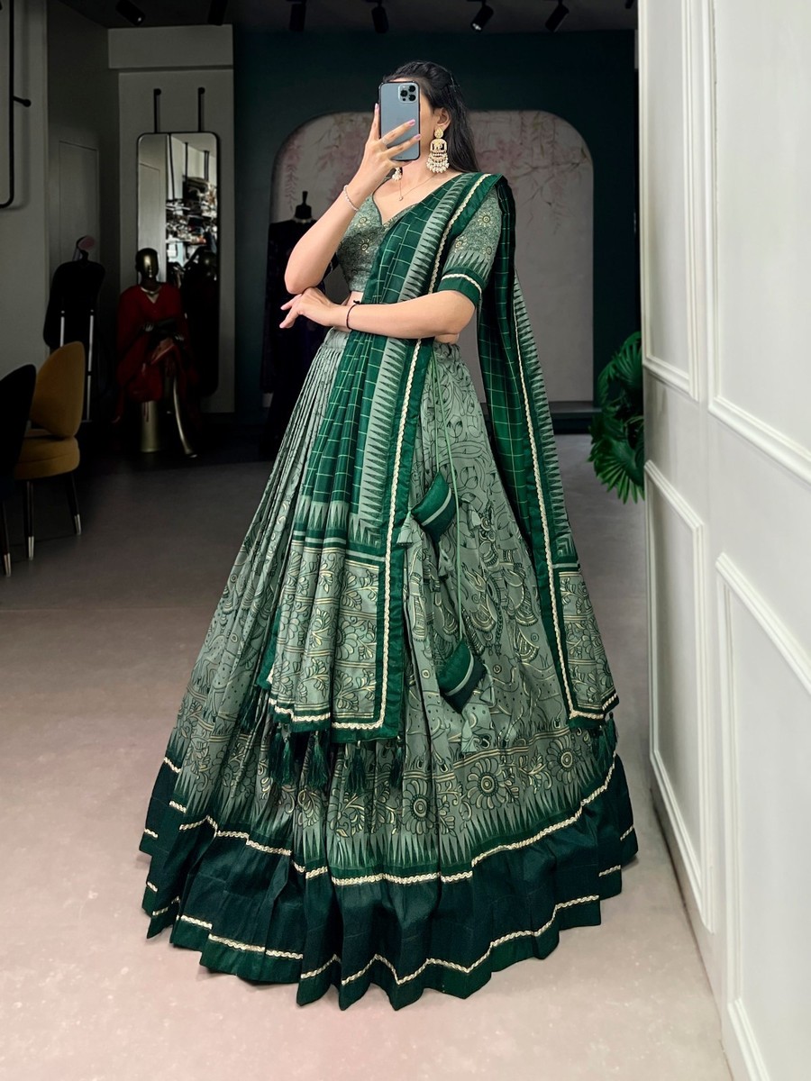 Bollywood Indian Wedding Heavy Velvet Lehenga Choli Party Ethnic Lengha Choli