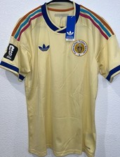 Nuevo con etiquetas Parche Camiseta Adidas Visitante Curazao Casi Amarilla Copa Mundial 2026 ÚLTIMA Talla M