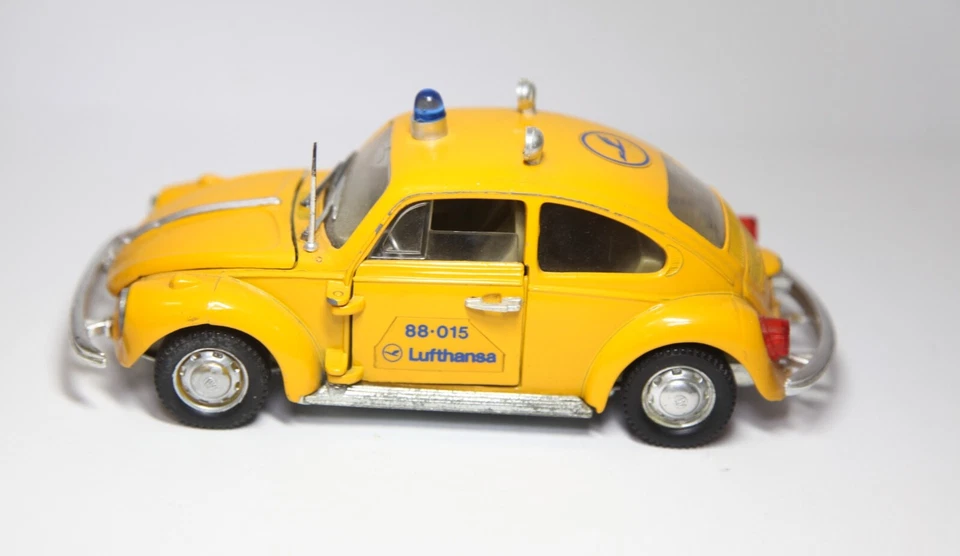 Polistil Volkswagen Beetle Lufthansa - Good Vintage Original Model 1:25 RARE - Image 2 of 4